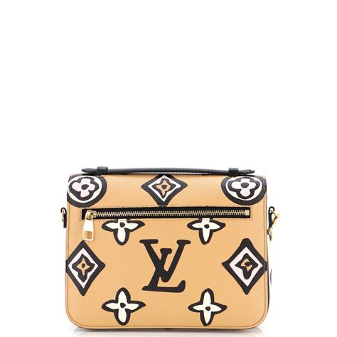 louis vuitton pochette metis wild at heart|LOUIS VUITTON Monogram Giant Wild At Heart .